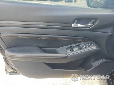 2021 Nissan Altima SR - zdjęcie 9 z 20 - miniatura