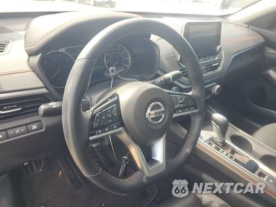 2021 Nissan Altima SR - zdjęcie 10 z 20 - miniatura