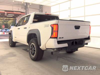 2025 Toyota Tacoma TRD Off-Road Crew Cab Medium Bed - zdjęcie 6 z 26 - miniatura