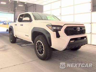 2025 Toyota Tacoma TRD Off-Road Crew Cab Medium Bed - zdjęcie 3 z 26 - miniatura