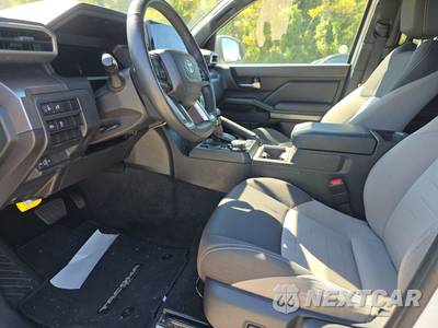 2025 Toyota Tacoma TRD Off-Road Crew Cab Medium Bed - zdjęcie 7 z 26 - miniatura