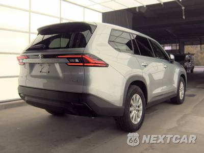 2025 Toyota Grand Highlander XLE - zdjęcie 4 z 31 - miniatura