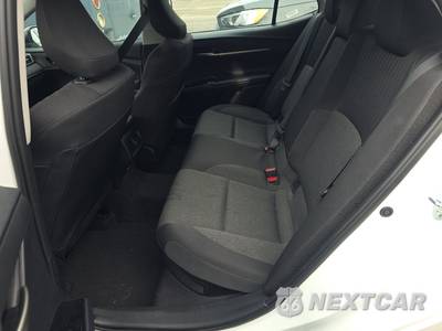 2026 Toyota Camry LE - zdjęcie 13 z 23 - miniatura