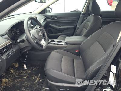 2025 Nissan Altima SV - zdjęcie 7 z 27 - miniatura