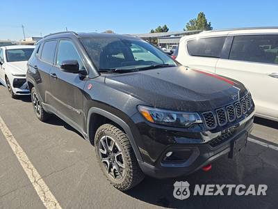 2025 Jeep Compass Trailhawk - zdjęcie 3 z 25 - miniatura