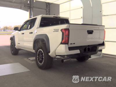 2025 Toyota Tacoma TRD Off-Road Crew Cab Medium Bed - zdjęcie 6 z 23 - miniatura