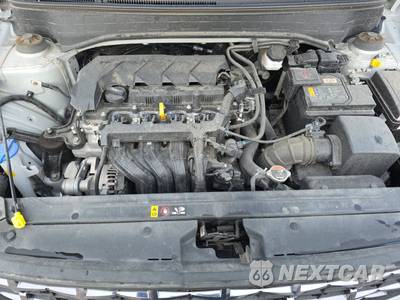 2025 Hyundai Venue SEL - zdjęcie 15 z 23 - miniatura