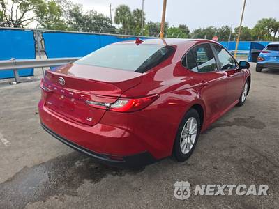 2025 Toyota Camry LE - zdjęcie 4 z 23 - miniatura
