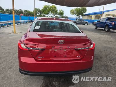 2025 Toyota Camry LE - zdjęcie 5 z 23 - miniatura
