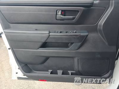 2023 Toyota Tundra SR Crew Cab Short Bed - zdjęcie 9 z 27 - miniatura