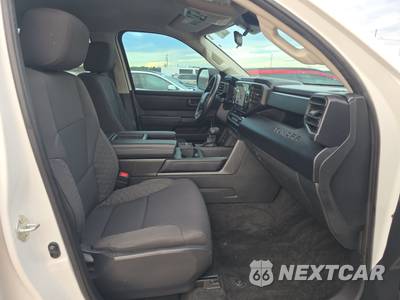 2023 Toyota Tundra SR Crew Cab Short Bed - zdjęcie 8 z 27 - miniatura