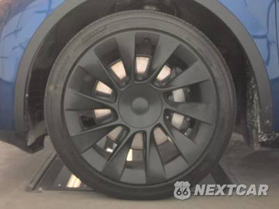2022 Tesla Model Y Long Range - zdjęcie 9 z 36 - miniatura