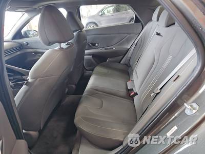 2025 Hyundai Elantra SEL Convenience - zdjęcie 13 z 48 - miniatura