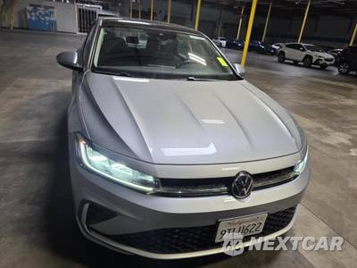 2025 Volkswagen Jetta SE - zdjęcie 4 z 23 - miniatura