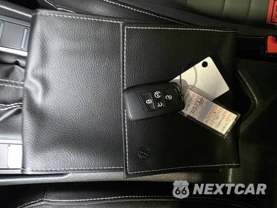 2025 Volkswagen Jetta SE - zdjęcie 2 z 23 - miniatura