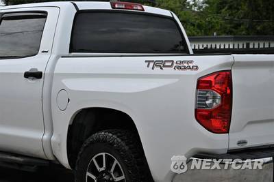 2020 Toyota Tundra SR5 Crew Cab Short Bed - zdjęcie 8 z 20 - miniatura