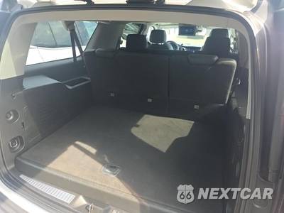 2017 Cadillac Escalade ESV Luxury 1SB - zdjęcie 19 z 22 - miniatura