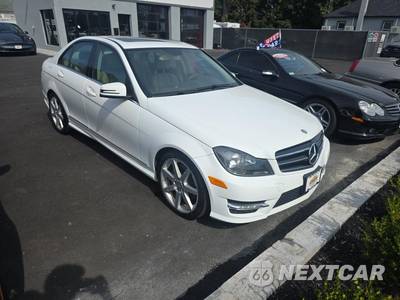 2014 Mercedes-Benz C 300 4MATIC Sedan - zdjęcie 3 z 23 - miniatura