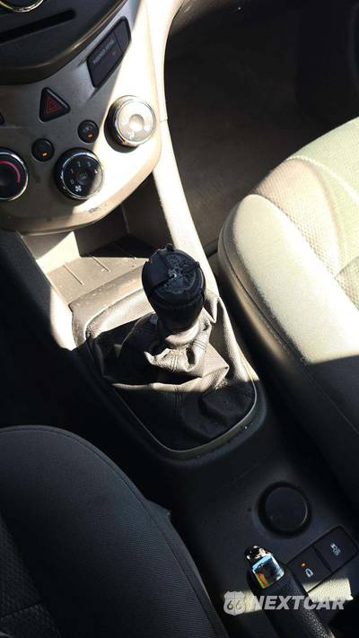 2012 Chevrolet Sonic LT Sedan 1LT - zdjęcie 33 z 38 - miniatura