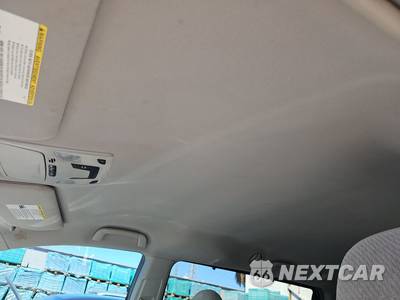 2014 Toyota Sienna LE 8-Passenger 119.3" WB - zdjęcie 26 z 33 - miniatura