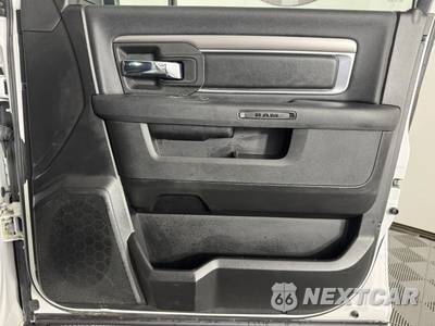 2021 Ram 1500 Classic Warlock Extended Cab Medium Bed - zdjęcie 40 z 46 - miniatura