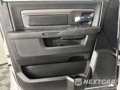 2021 Ram 1500 Classic Warlock Extended Cab Medium Bed - zdjęcie 38 z 46 - miniatura
