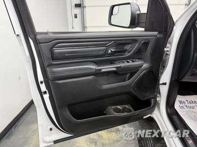2023 Ram 1500 Limited Crew Cab Short Bed - zdjęcie 9 z 31 - miniatura