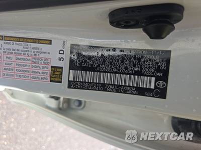 2017 Toyota Prius v Two - zdjęcie 15 z 29 - miniatura