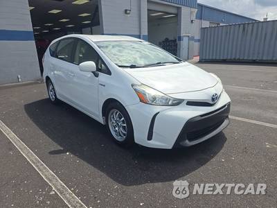 2017 Toyota Prius v Two - zdjęcie 3 z 35 - miniatura