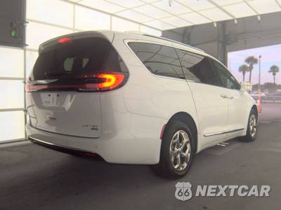 2021 Chrysler Pacifica Limited 121.6" WB - zdjęcie 4 z 29 - miniatura