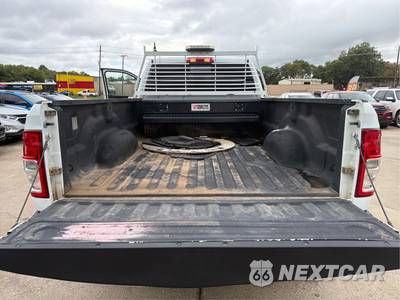 2023 Ram 2500 Tradesman Crew Cab Long Bed - zdjęcie 18 z 42 - miniatura
