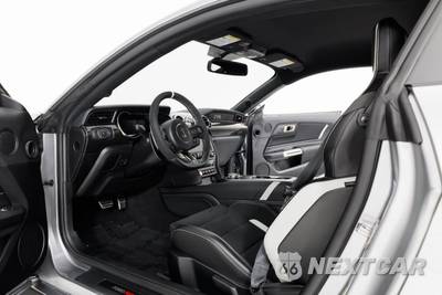 2021 Ford Mustang Shelby GT500 - zdjęcie 13 z 20 - miniatura