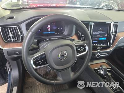 2024 Volvo XC60 B5 Plus Dark Theme - zdjęcie 10 z 25 - miniatura