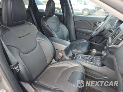 2022 Jeep Cherokee Latitude Lux - zdjęcie 8 z 26 - miniatura