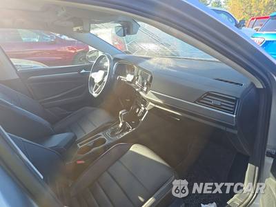 2023 Volkswagen Jetta SE - zdjęcie 8 z 33 - miniatura