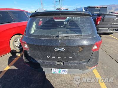 2025 Hyundai Venue SEL - zdjęcie 5 z 33 - miniatura