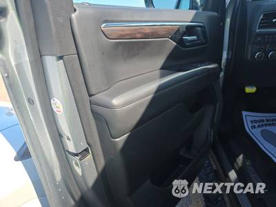 2025 Chevrolet Suburban Z71 2Z7 - zdjęcie 9 z 31 - miniatura