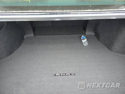 2026 Toyota Camry SE - zdjęcie 16 z 25 - miniatura