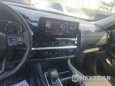 2026 Nissan Pathfinder SV - zdjęcie 17 z 26 - miniatura