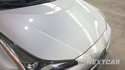 2020 Toyota Prius XLE - zdjęcie 26 z 28 - miniatura