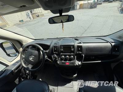 2014 Ram ProMaster 3500 Cab Chassis - zdjęcie 8 z 12 - miniatura