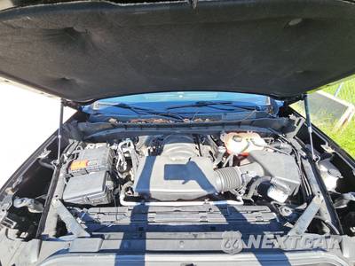 2022 Chevrolet Silverado 1500 LTD RST Crew Cab Short Bed 1SP - zdjęcie 15 z 22 - miniatura