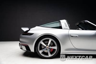 2023 Porsche 911 4S Targa - zdjęcie 39 z 92 - miniatura