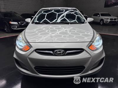 2013 Hyundai Accent GLS Sedan - zdjęcie 8 z 21 - miniatura