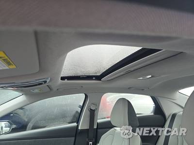 2025 Hyundai Elantra Limited - zdjęcie 18 z 18 - miniatura