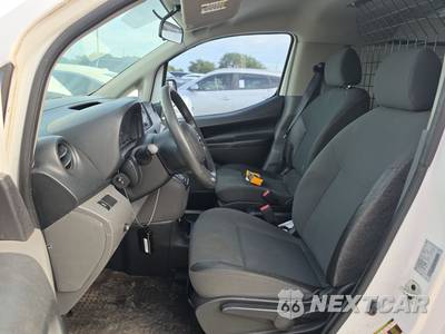 2015 Nissan NV200 Compact Cargo S 115.2" WB - zdjęcie 7 z 15 - miniatura