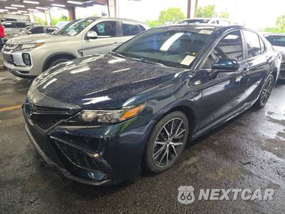 2021 Toyota Camry SE - zdjęcie 1 z 18 - miniatura
