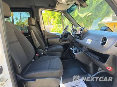 2025 Mercedes-Benz Sprinter 2500 Passenger Van High Roof 170.0" WB - zdjęcie 8 z 26 - miniatura
