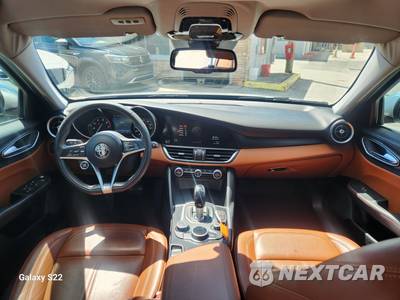 2017 Alfa Romeo Giulia - zdjęcie 12 z 20 - miniatura