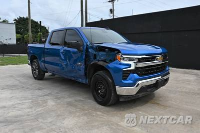 2023 Chevrolet Silverado 1500 LT Crew Cab Short Bed 1LT - zdjęcie 2 z 17 - miniatura